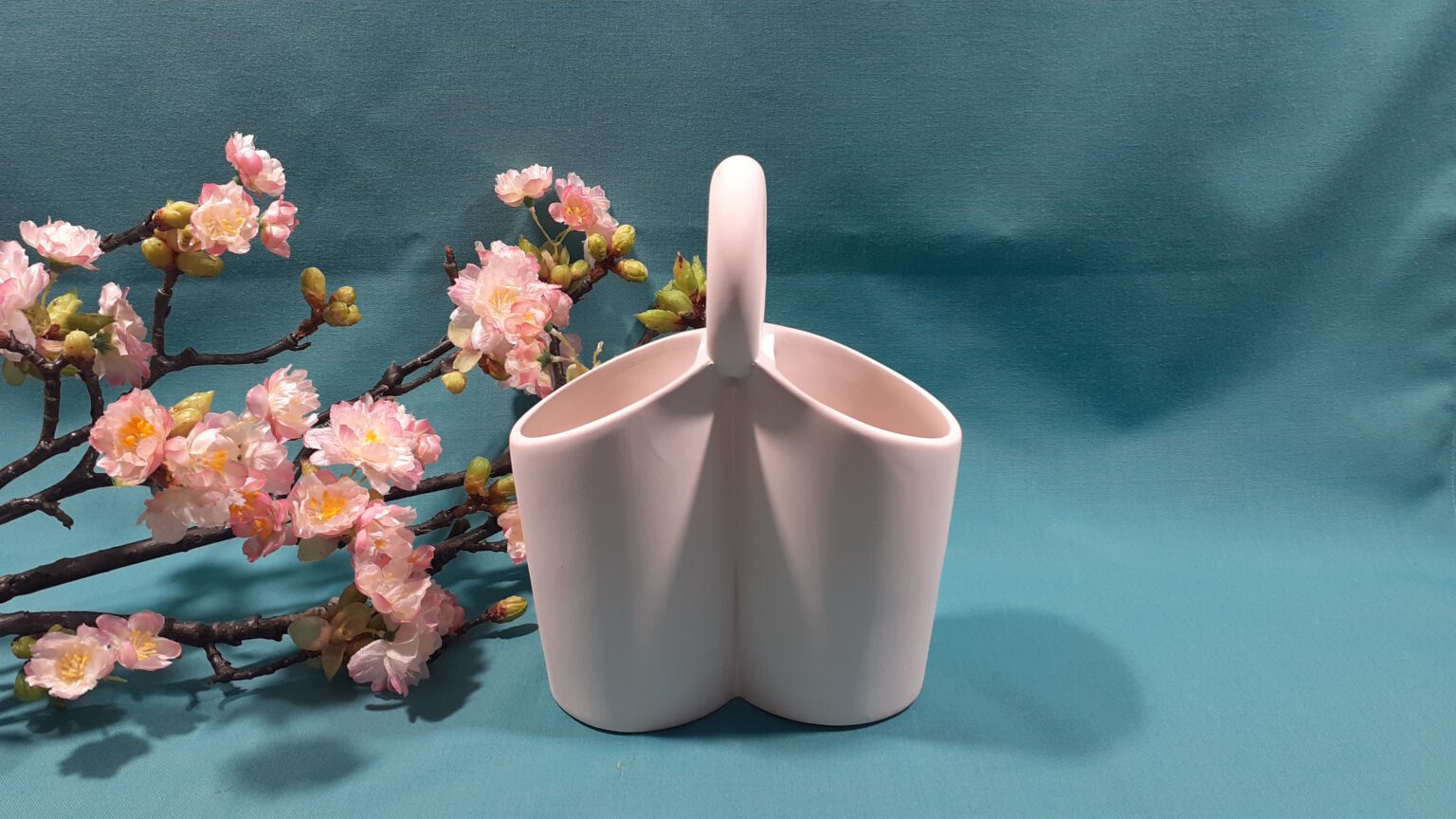 Utensilienhalter – Farbe trifft Ton